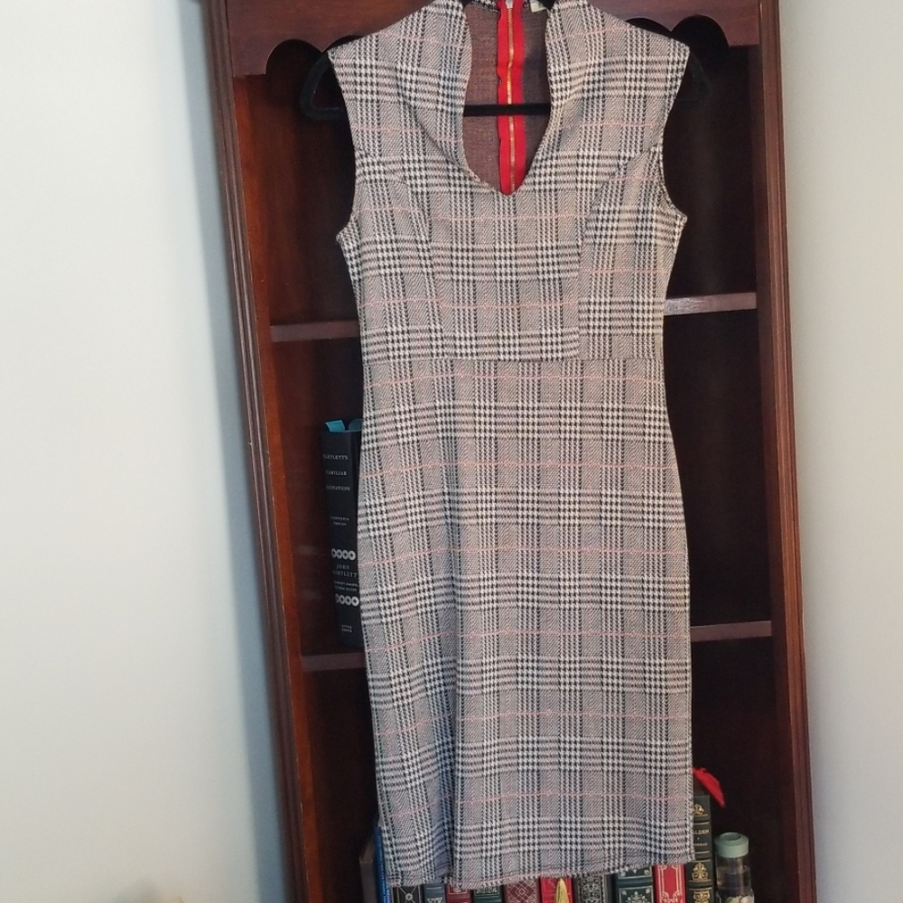 Rolla Coaster Plaid Houndstooth Sheath Dress, L
